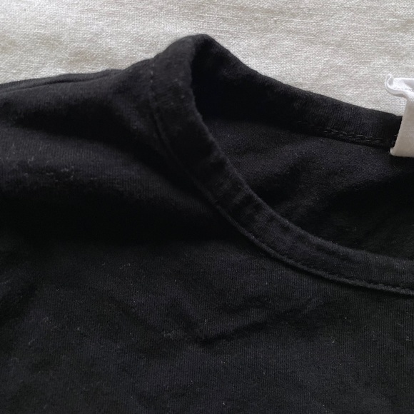 Tilly’s DESTINED Side Cut-Out Crop Tee - Picture 8 of 9